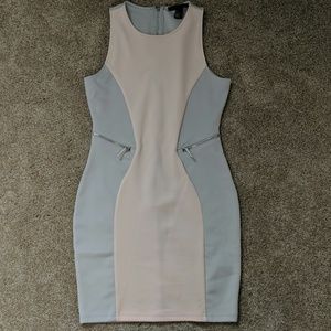 Grey/gray and pink peach color block dress